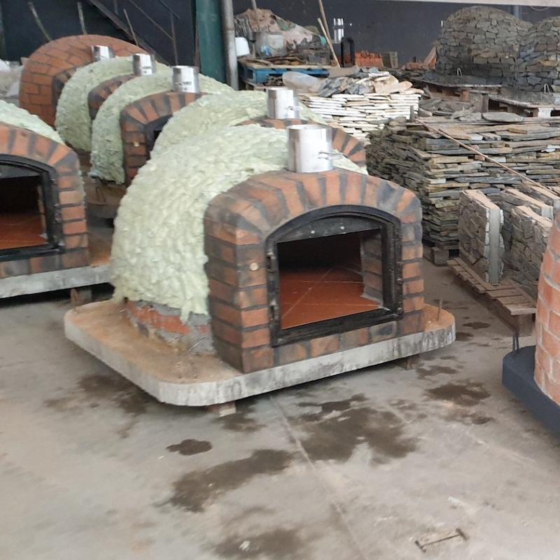 Lisboa PREMIUM Rustic Brick Pizza Oven